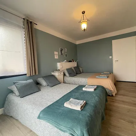 D Hotes Du Vallon فندق مبيت وإفطار