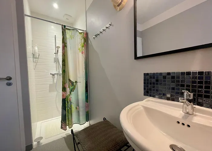 Alojamento de Acomodação e Pequeno-almoço D Hôtes Du Vallon 3*